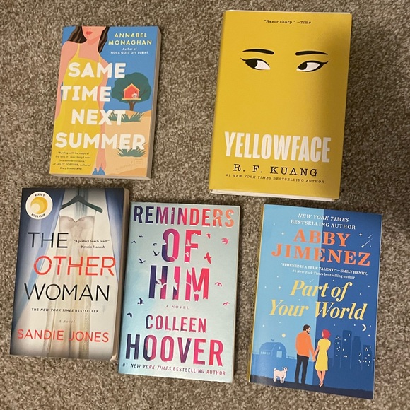 Fiction Book Bundle - Picture 1 of 6